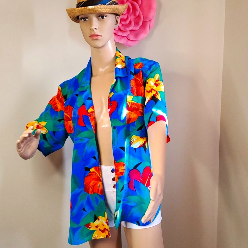 Fun Cool Vintage Tropical Shirt Blouse, Great for Summer ☀️